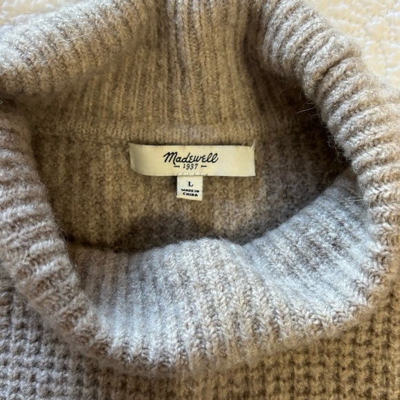 Madewell Merino Wool/Alpaca Blend Turtleneck Sweater. Size Large - Picture 4 of 6